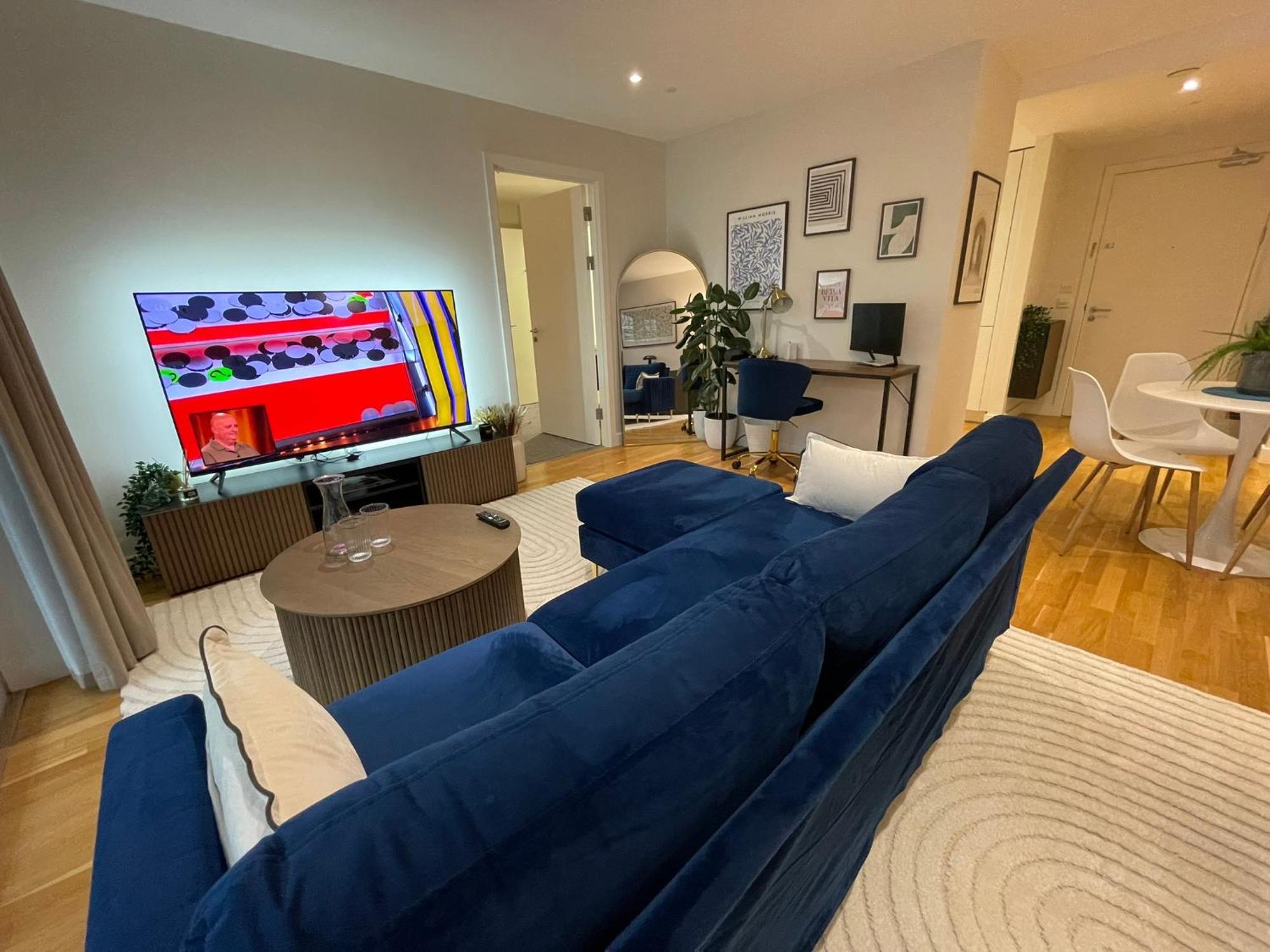 Luxury In Olympic Village Apartment London
